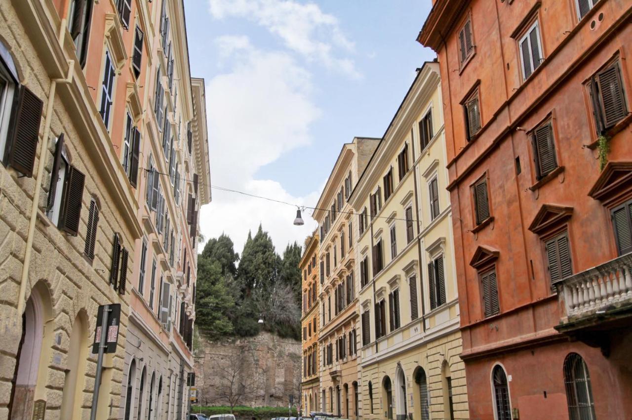 Bigfamilyflats - Coliseum Apartment Rome Bagian luar foto